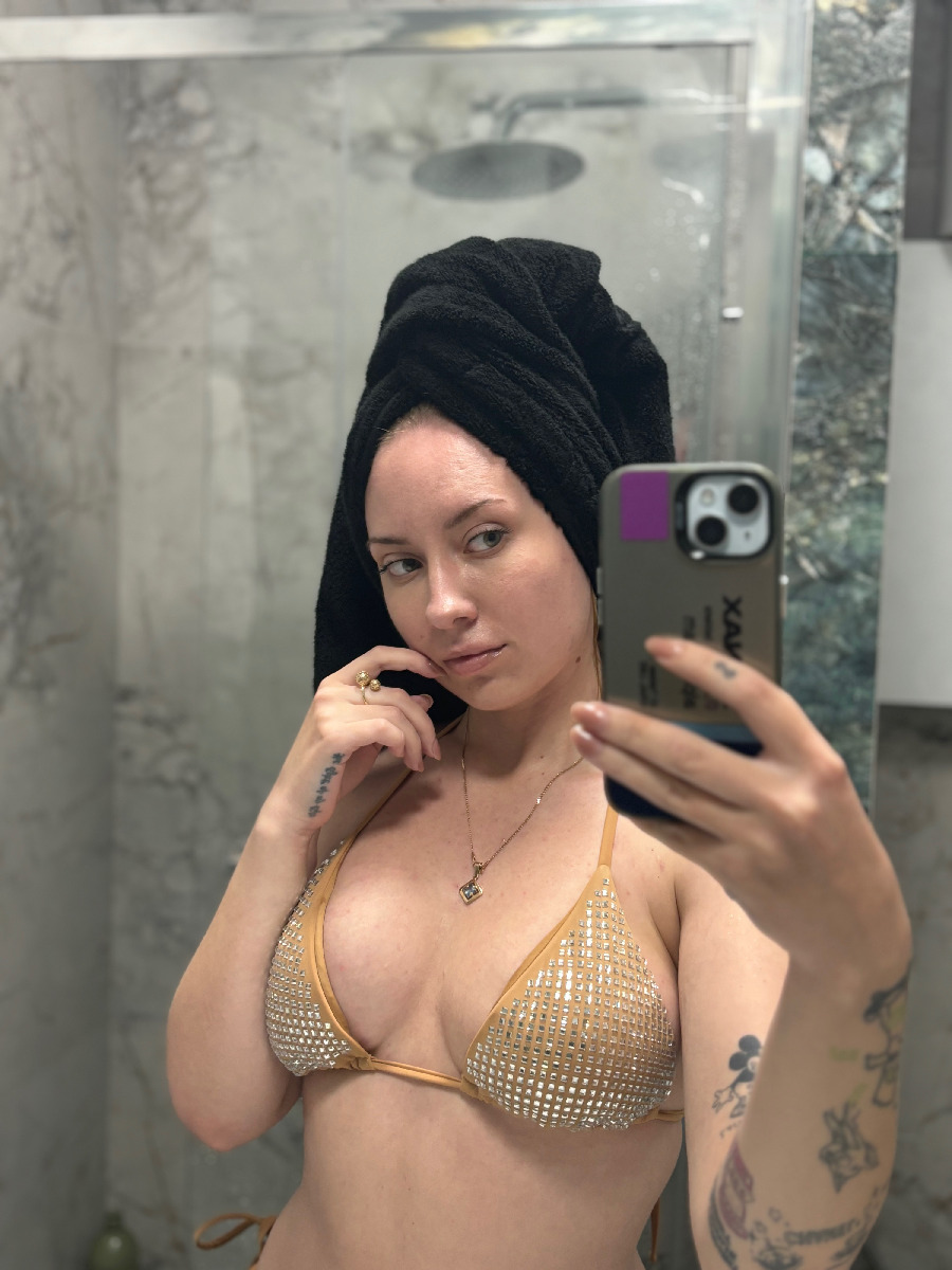 Nude girl KateV in Matsuyama