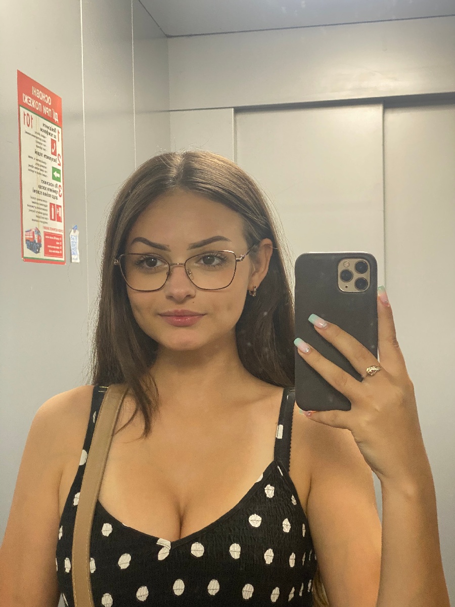 Sexy model Stacy in Matsuyama